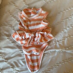 0-3mo Ruffle Onesie
